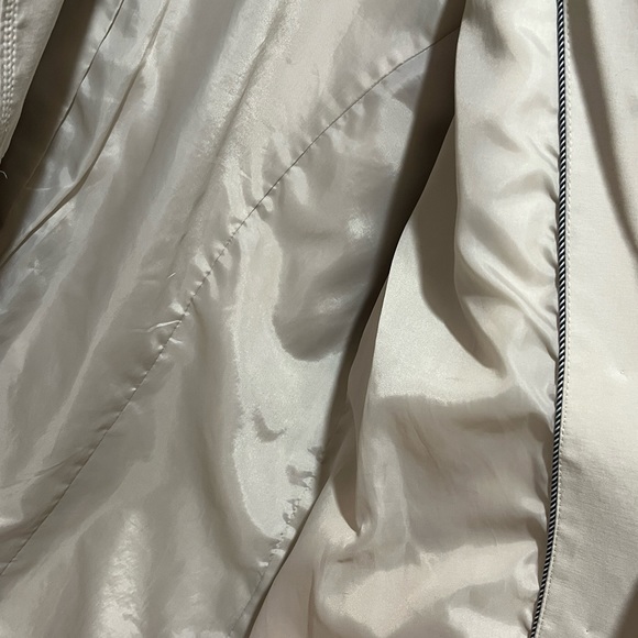 Ladies Trench Coat - Picture 7 of 9